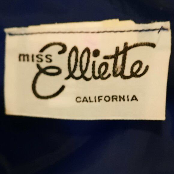 80% off Evening Gown Guipure Lace Bodice and Chiffon Skirt - Picture 6 of 6